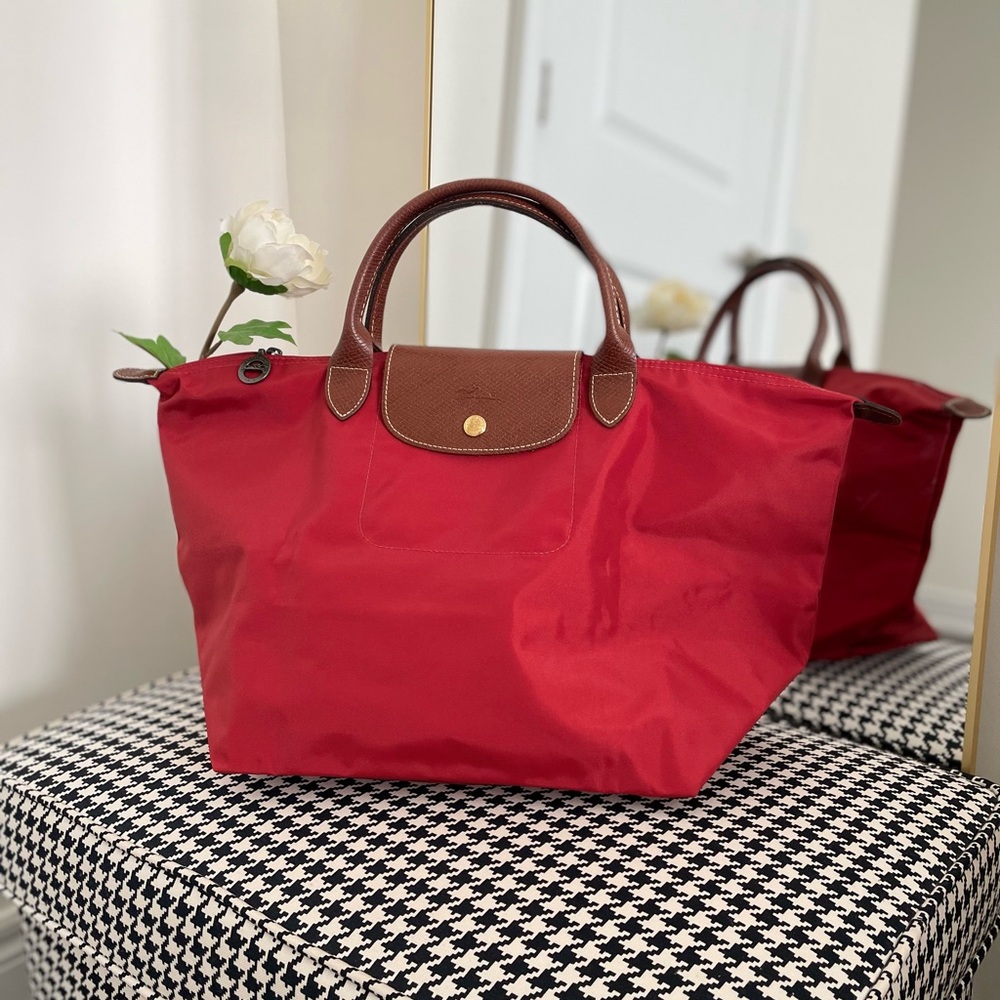Longchamp Le Pliage Medium Tote – Red & Brown – Elegant & Practical